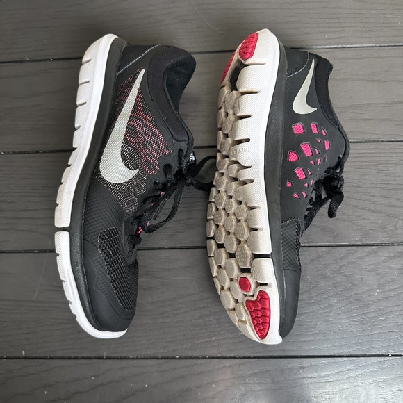 Nike - Women's Flex 2015 Run, Black/White/Pink - Size 7 - Picture 5 of 8